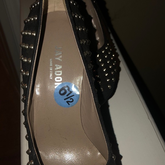 Shoes - Picture 2 of 2